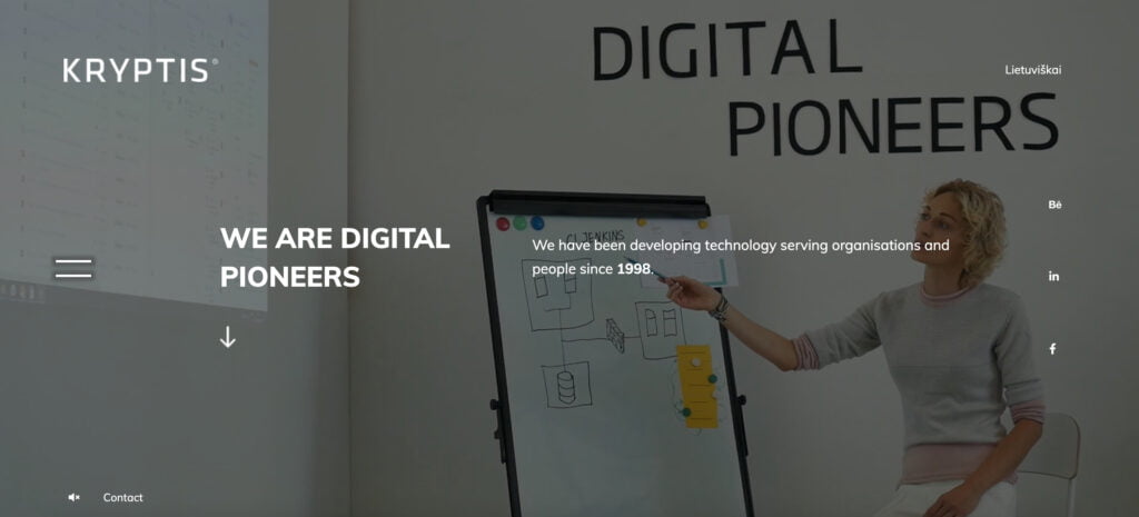 web design ux diagonal lines