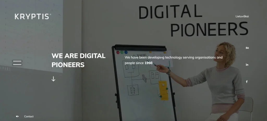 web design ux diagonal lines